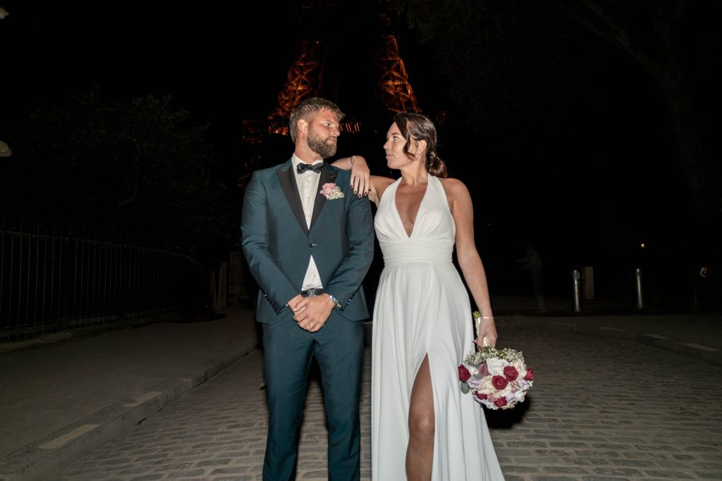 Bruidspaar avond tijdens de styled wedding shoot in Parijs